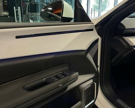 Білий Polestar 4, об'ємом двигуна 0 л та пробігом 4 тис. км за 37500 $, фото 10 на Automoto.ua