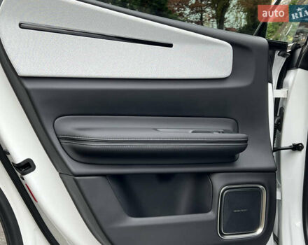 Белый Polestar 4, объемом двигателя 0 л и пробегом 1 тыс. км за 33500 $, фото 18 на Automoto.ua