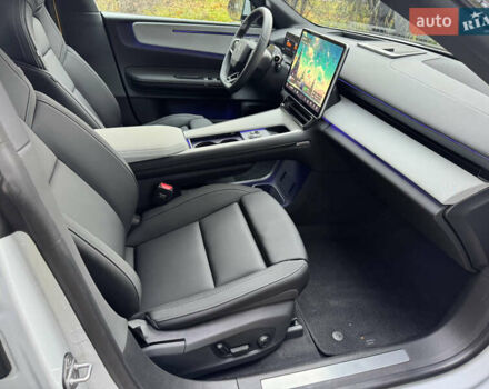 Белый Polestar 4, объемом двигателя 0 л и пробегом 18 тыс. км за 34500 $, фото 14 на Automoto.ua