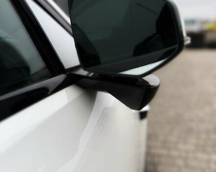 Белый Polestar 4, объемом двигателя 0 л и пробегом 1 тыс. км за 33000 $, фото 11 на Automoto.ua