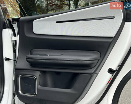 Белый Polestar 4, объемом двигателя 0 л и пробегом 1 тыс. км за 33500 $, фото 22 на Automoto.ua