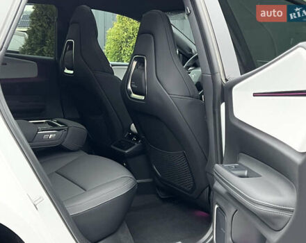 Белый Polestar 4, объемом двигателя 0 л и пробегом 1 тыс. км за 32600 $, фото 24 на Automoto.ua