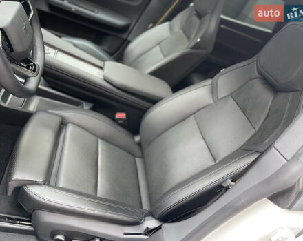 Белый Polestar 4, объемом двигателя 0 л и пробегом 16 тыс. км за 33500 $, фото 15 на Automoto.ua