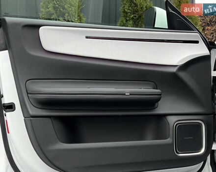 Белый Polestar 4, объемом двигателя 0 л и пробегом 1 тыс. км за 32600 $, фото 16 на Automoto.ua