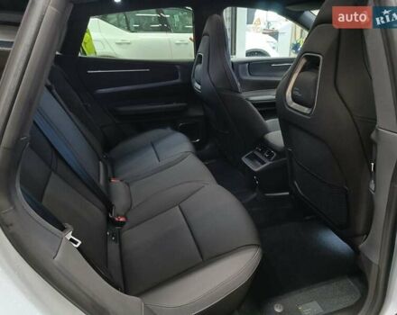 Серый Polestar 4, объемом двигателя 0 л и пробегом 1 тыс. км за 33997 $, фото 7 на Automoto.ua