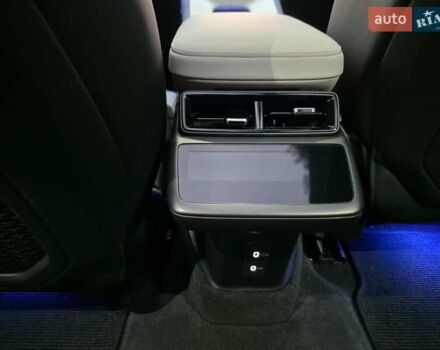 Серый Polestar 4, объемом двигателя 0 л и пробегом 20 тыс. км за 33900 $, фото 21 на Automoto.ua