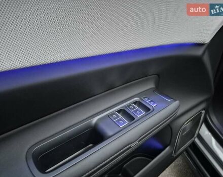 Серый Polestar 4, объемом двигателя 0 л и пробегом 20 тыс. км за 33900 $, фото 15 на Automoto.ua