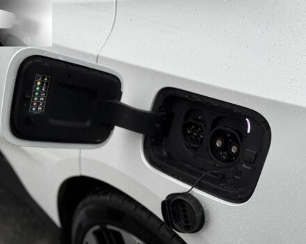 Белый Polestar Другая, объемом двигателя 0 л и пробегом 19 тыс. км за 31000 $, фото 19 на Automoto.ua