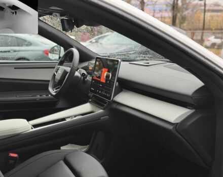 Белый Polestar Другая, объемом двигателя 0 л и пробегом 19 тыс. км за 31000 $, фото 11 на Automoto.ua