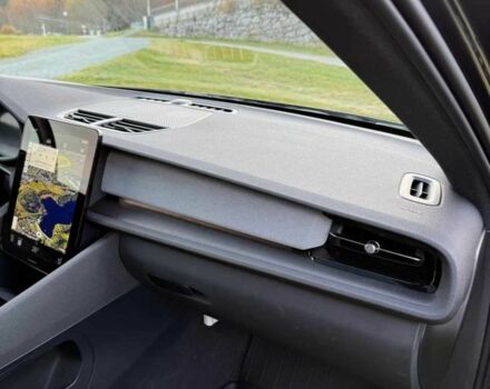 Черный Polestar Другая, объемом двигателя 0 л и пробегом 0 тыс. км за 14000 $, фото 11 на Automoto.ua