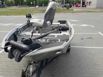 Powerboat 420 2018 в Киеве на Automoto.ua Серый Powerboat 420, объемом двигателя 0 л и пробегом 20 тыс. км за 14626 $, фото 1 на Automoto.ua