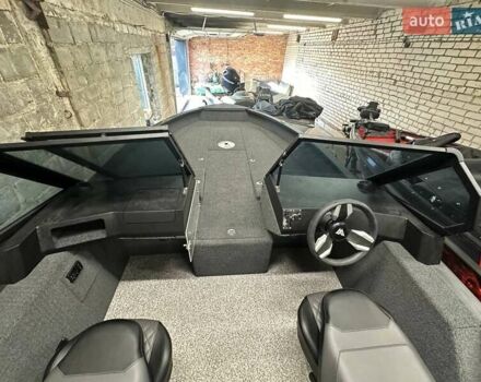 Черный Powerboat 615 DC, объемом двигателя 0 л и пробегом 0 тыс. км за 47185 $, фото 10 на Automoto.ua