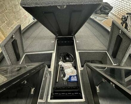 Черный Powerboat 615 DC, объемом двигателя 0 л и пробегом 0 тыс. км за 47185 $, фото 5 на Automoto.ua