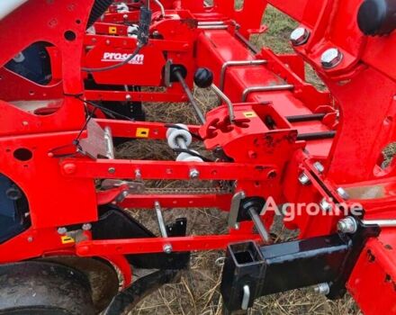 Красный Quivogne Другая, объемом двигателя 0 л и пробегом 0 тыс. км за 19593 $, фото 9 на Automoto.ua