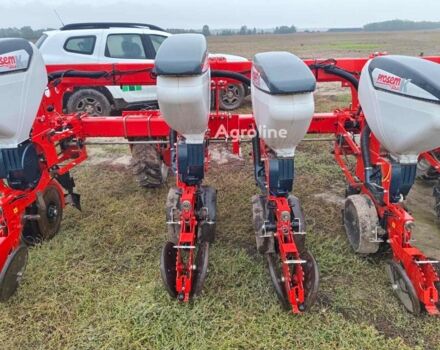 Красный Quivogne Другая, объемом двигателя 0 л и пробегом 0 тыс. км за 19593 $, фото 6 на Automoto.ua