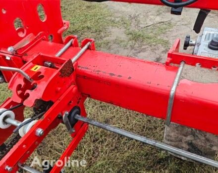 Красный Quivogne Другая, объемом двигателя 0 л и пробегом 0 тыс. км за 19593 $, фото 10 на Automoto.ua