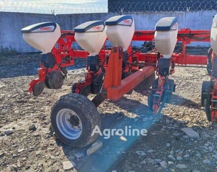 Красный Quivogne Другая, объемом двигателя 0 л и пробегом 0 тыс. км за 19593 $, фото 3 на Automoto.ua