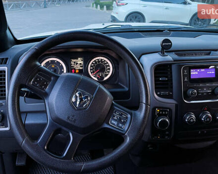 Белый Ram 1500, объемом двигателя 3.6 л и пробегом 143 тыс. км за 20000 $, фото 24 на Automoto.ua