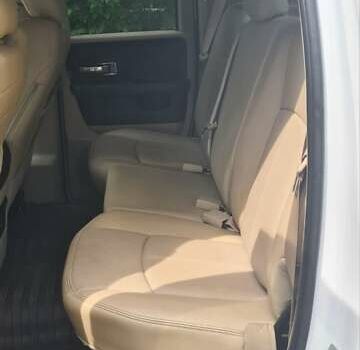 Ram 1500 2017 у Києві на Automoto.ua Білий Ram 1500, об'ємом двигуна 5.65 л та пробігом 220 тис. км за 25900 $, фото 9 на Automoto.ua