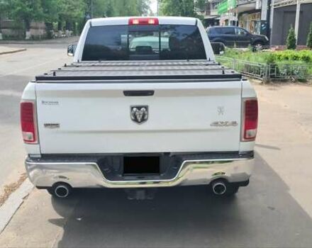Ram 1500 2017 у Києві на Automoto.ua Білий Ram 1500, об'ємом двигуна 5.65 л та пробігом 220 тис. км за 25900 $, фото 3 на Automoto.ua