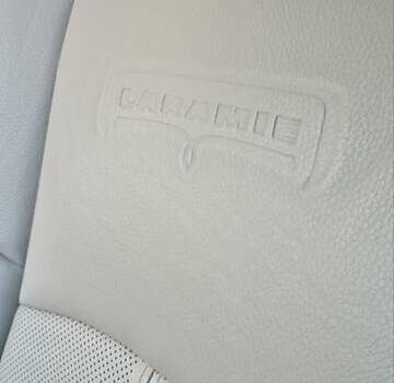 Ram 1500 2017 у Києві на Automoto.ua Білий Ram 1500, об'ємом двигуна 5.65 л та пробігом 220 тис. км за 25900 $, фото 28 на Automoto.ua