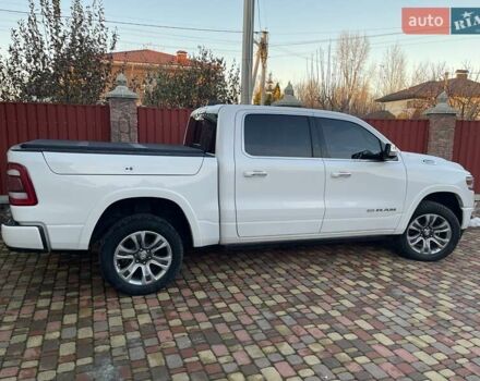 Белый Ram 1500, объемом двигателя 5.7 л и пробегом 69 тыс. км за 58000 $, фото 6 на Automoto.ua