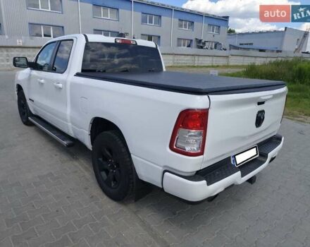 Ram 1500 2020 у Києві на Automoto.ua Білий Ram 1500, об'ємом двигуна 5.65 л та пробігом 190 тис. км за 39900 $, фото 6 на Automoto.ua