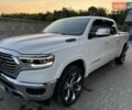 Ram 1500 2020 в Ровно на Automoto.ua Белый Ram 1500, объемом двигателя 5.65 л и пробегом 101 тыс. км за 56000 $, фото 1 на Automoto.ua