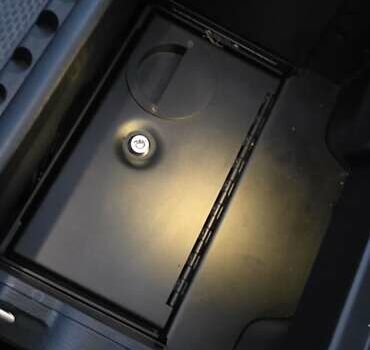 Белый Ram 1500, объемом двигателя 3 л и пробегом 123 тыс. км за 65000 $, фото 10 на Automoto.ua