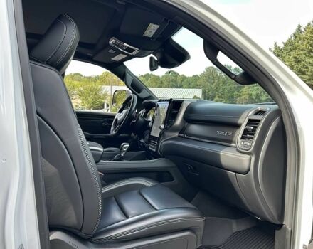 Ram 1500 2022 у Києві на Automoto.ua Білий Ram 1500, об'ємом двигуна 6.2 л та пробігом 30 тис. км за 20000 $, фото 11 на Automoto.ua