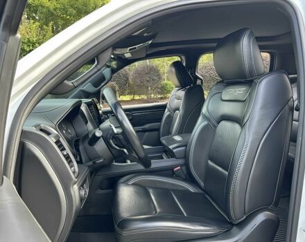 Ram 1500 2022 у Києві на Automoto.ua Білий Ram 1500, об'ємом двигуна 6.2 л та пробігом 30 тис. км за 20000 $, фото 7 на Automoto.ua
