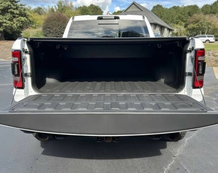 Ram 1500 2022 у Києві на Automoto.ua Білий Ram 1500, об'ємом двигуна 6.2 л та пробігом 30 тис. км за 20000 $, фото 14 на Automoto.ua