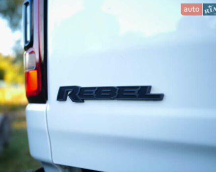 Ram 1500 2023 в Киеве на Automoto.ua Белый Ram 1500, объемом двигателя 5.65 л и пробегом 33 тыс. км за 80000 $, фото 39 на Automoto.ua