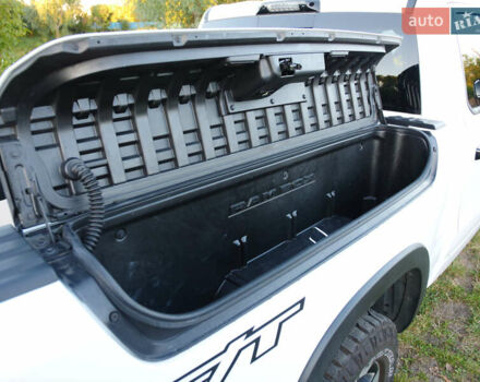 Ram 1500 2023 в Киеве на Automoto.ua Белый Ram 1500, объемом двигателя 5.65 л и пробегом 33 тыс. км за 80000 $, фото 21 на Automoto.ua