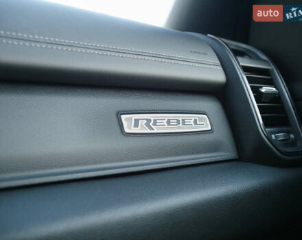 Ram 1500 2023 в Киеве на Automoto.ua Белый Ram 1500, объемом двигателя 5.65 л и пробегом 33 тыс. км за 80000 $, фото 25 на Automoto.ua