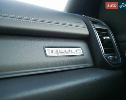 Белый Ram 1500, объемом двигателя 5.65 л и пробегом 33 тыс. км за 76000 $, фото 21 на Automoto.ua