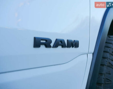 Белый Ram 1500, объемом двигателя 5.65 л и пробегом 33 тыс. км за 80000 $, фото 9 на Automoto.ua