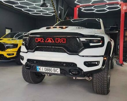 Білий Ram 1500, об'ємом двигуна 5.65 л та пробігом 17 тис. км за 84990 $, фото 6 на Automoto.ua