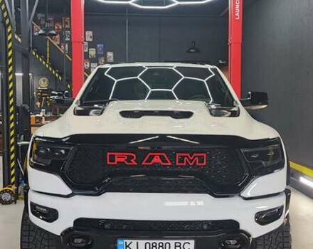 Білий Ram 1500, об'ємом двигуна 5.65 л та пробігом 17 тис. км за 84990 $, фото 1 на Automoto.ua