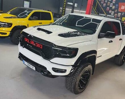 Білий Ram 1500, об'ємом двигуна 5.65 л та пробігом 17 тис. км за 84990 $, фото 11 на Automoto.ua