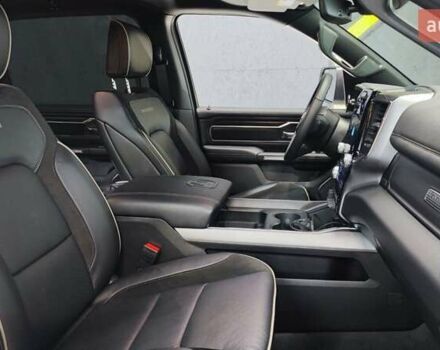 Білий Ram 1500, об'ємом двигуна 5.65 л та пробігом 17 тис. км за 84990 $, фото 37 на Automoto.ua