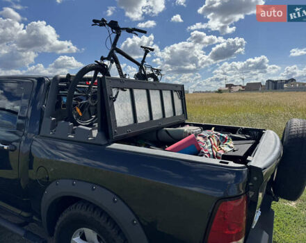 Черный Ram 1500, объемом двигателя 5.65 л и пробегом 146 тыс. км за 32999 $, фото 9 на Automoto.ua