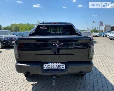 Чорний Ram 1500, об'ємом двигуна 5.7 л та пробігом 159 тис. км за 30900 $, фото 7 на Automoto.ua