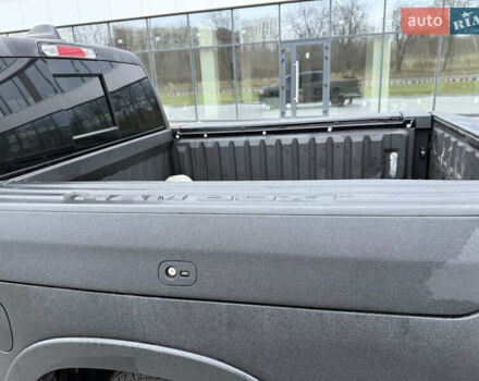 Чорний Ram 1500, об'ємом двигуна 5.7 л та пробігом 185 тис. км за 45000 $, фото 14 на Automoto.ua