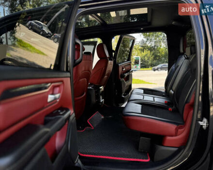 Чорний Ram 1500, об'ємом двигуна 5.7 л та пробігом 175 тис. км за 43995 $, фото 37 на Automoto.ua
