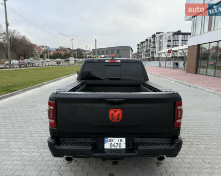 Чорний Ram 1500, об'ємом двигуна 5.7 л та пробігом 185 тис. км за 45000 $, фото 8 на Automoto.ua