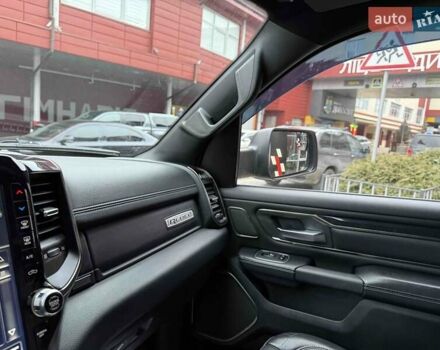 Чорний Ram 1500, об'ємом двигуна 5.7 л та пробігом 10 тис. км за 65900 $, фото 35 на Automoto.ua