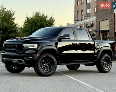 Ram 1500 2020 в Киеве на Automoto.ua Черный Ram 1500, объемом двигателя 0 л и пробегом 61 тыс. км за 109900 $, фото 6 на Automoto.ua
