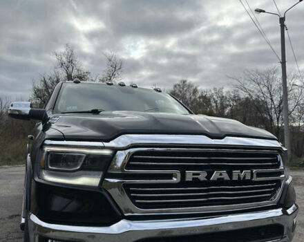 Черный Ram 1500, объемом двигателя 5.65 л и пробегом 64 тыс. км за 58000 $, фото 2 на Automoto.ua