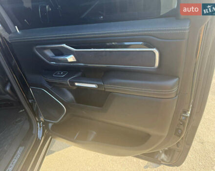 Ram 1500 2020 у Києві на Automoto.ua Чорний Ram 1500, об'ємом двигуна 2.99 л та пробігом 124 тис. км за 63500 $, фото 13 на Automoto.ua